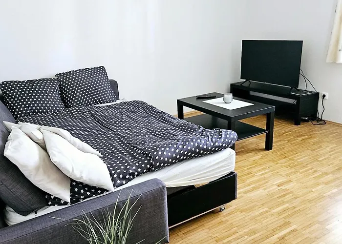 Cozy, New, Apartment *